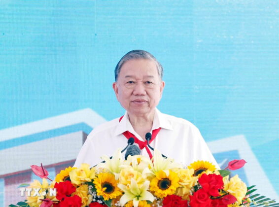 Tổng B&iacute; thư T&ocirc; L&acirc;m ph&aacute;t biểu chỉ đạo.