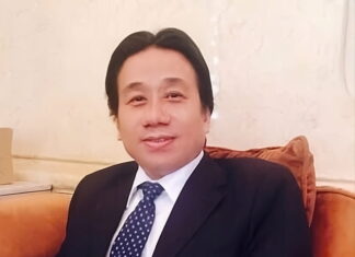 Nhà thơ Huy Cận: Ngọn “lửa thiêng” không tắt - Tác giả: Họa sĩ Đỗ Ngọc Dũng