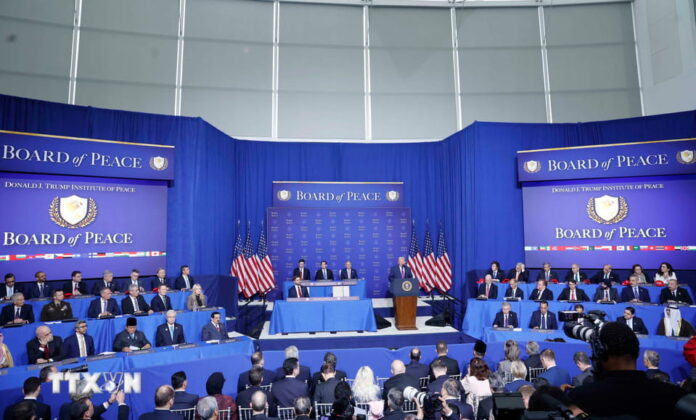 Tổng thống Hoa Kỳ Donald Trump - Chủ tịch S&aacute;ng lập Hội đồng H&ograve;a b&igrave;nh về Gaza ph&aacute;t biểu tại Phi&ecirc;n khai mạc Hội đồng H&ograve;a b&igrave;nh về Gaza.