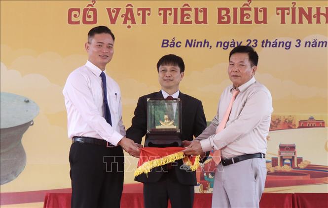 Trưng bày 'Cổ vật tiêu biểu tỉnh Bắc Ninh'