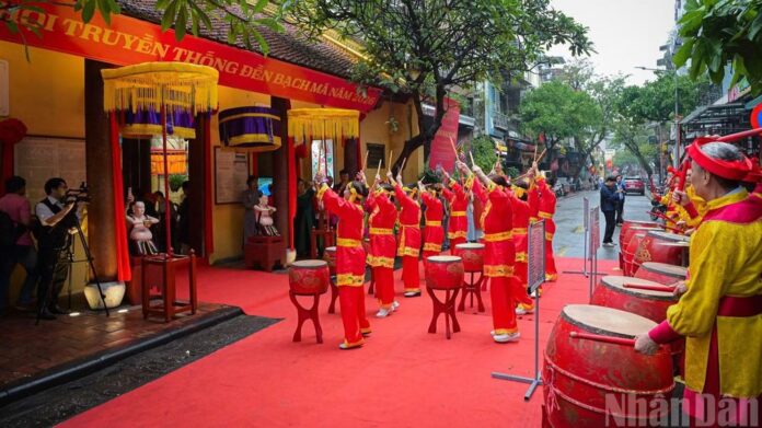 Khai hội Đền Bạch Mã năm Bính Ngọ 2026