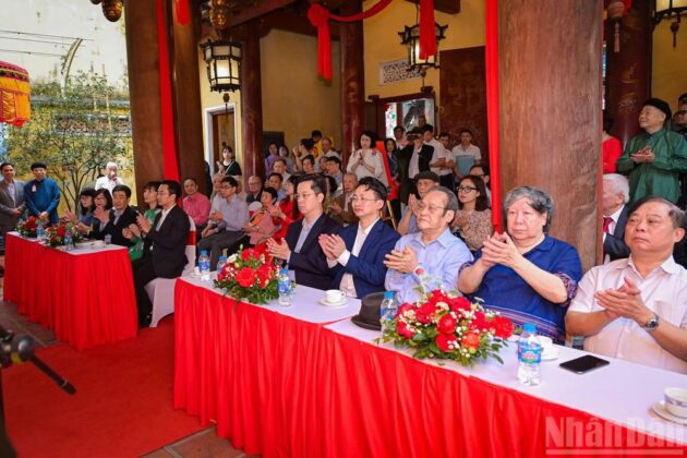 C&aacute;c đại biểu tham dự Lễ khai hội Đền Bạch M&atilde; 2026.