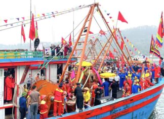 Đền Mai Bảng: Lời nguyện giữa sóng biển hơn 200 năm