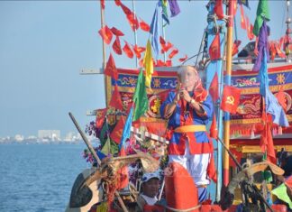 Giữ hồn biển qua Lễ hội Cầu ngư đình Trường Đông