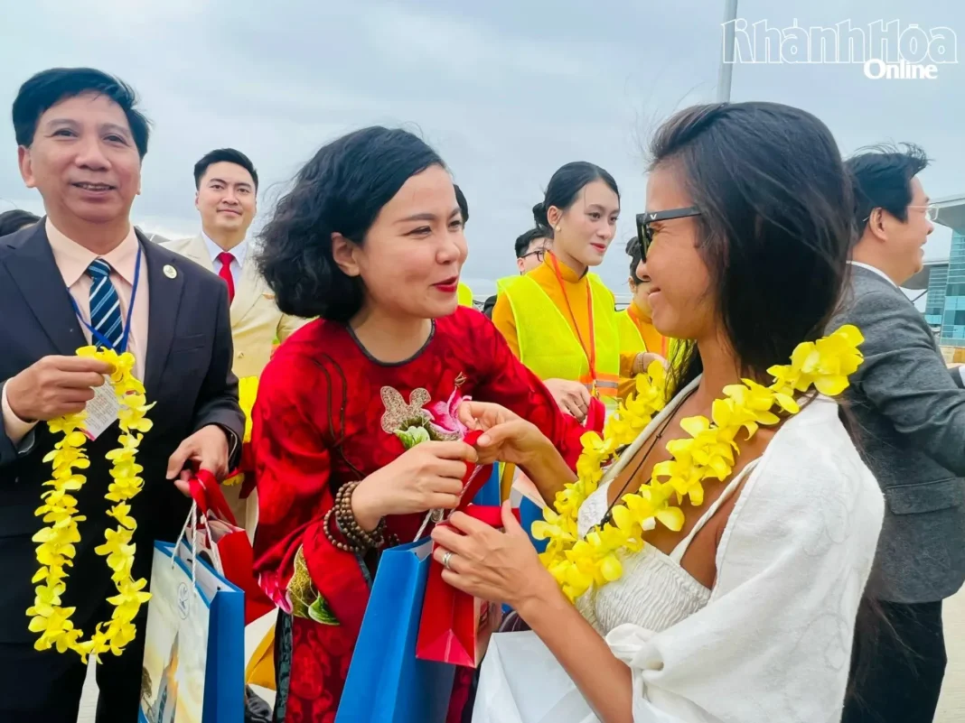 Sun PhuQuoc Airways mở đường bay thẳng kết nối đặc khu Phú Quốc với Nha Trang - Khánh Hòa Sun PhuQuoc Airways mở đường bay thẳng kết nối đặc khu Phú Quốc với Nha Trang - Khánh Hòa