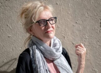 Elizabeth Strout: Trong những người bình thường luôn có câu chuyện phi thường