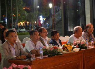 'Vươn ra biển lớn' – Đêm thơ bừng sáng khát vọng quê hương