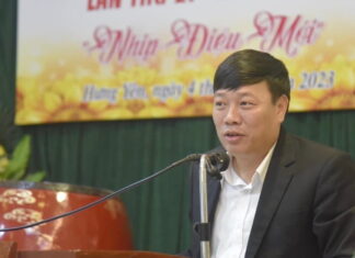Chùm thơ Phùng Khắc Khoan do Phùng Văn Khai dịch [Kỳ 4]