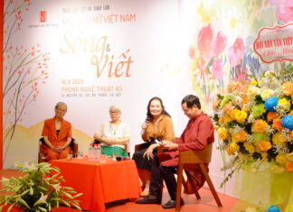 Nhà văn nữ Việt Nam - Sống và viết