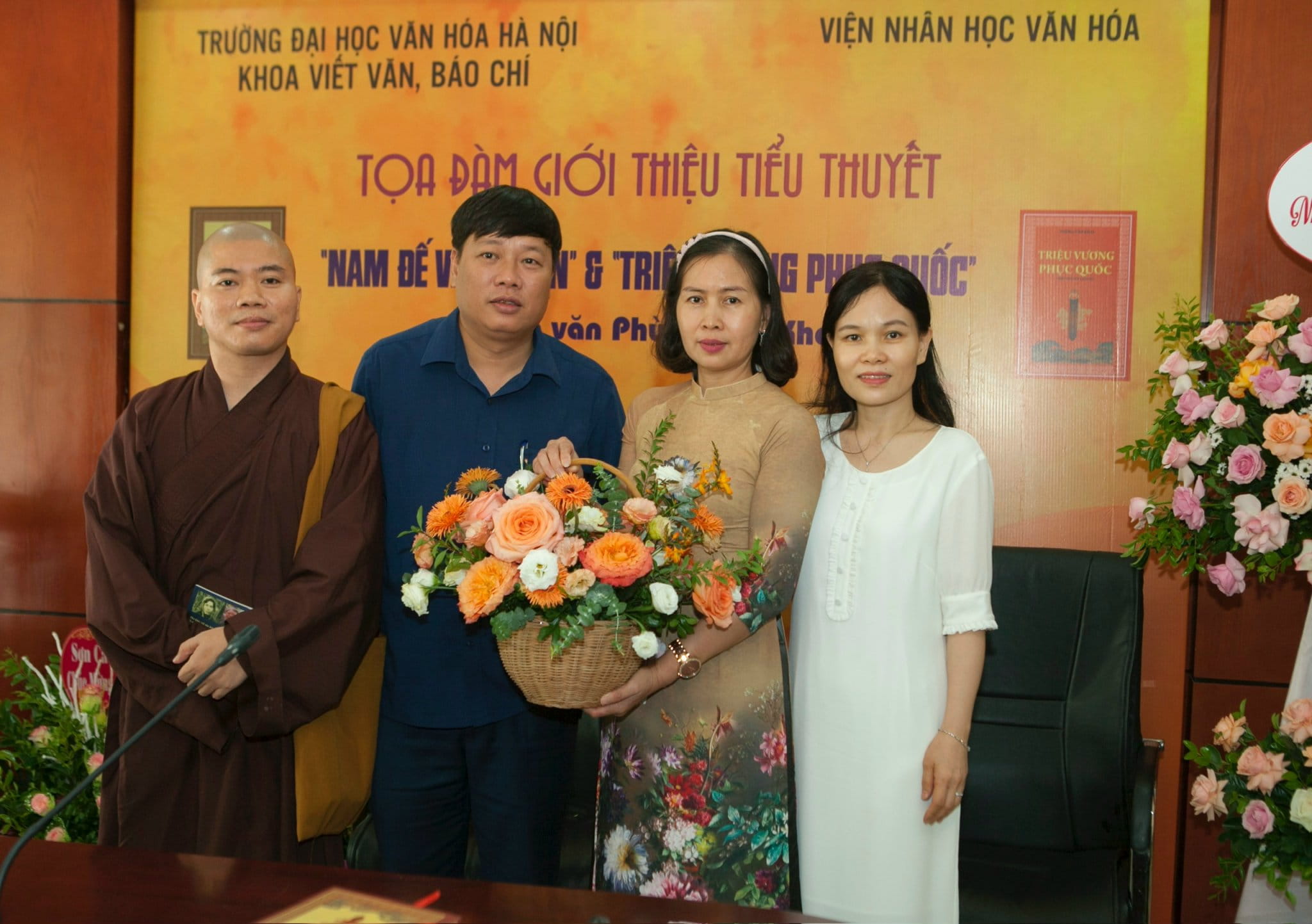 Thơ viết cho mình là bài học cho mọi người 4
