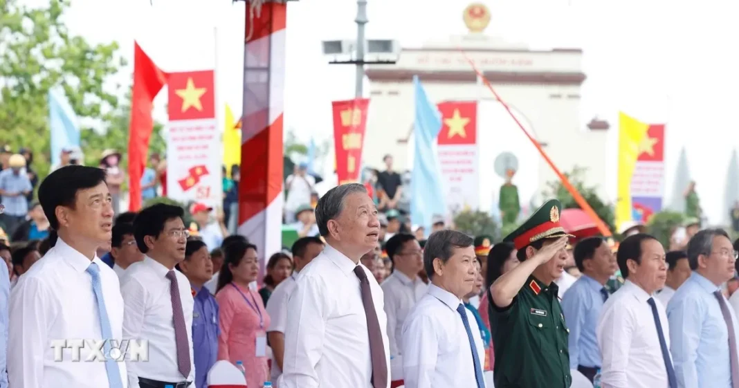 Tổng Bí thư, Chủ tịch nước dự Lễ Thượng cờ 'Thống nhất non sông'