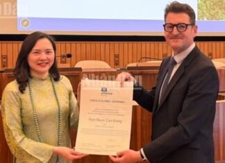 UNESCO trao Bằng tiếp tục công nhận Công viên địa chất toàn cầu Non nước Cao Bằng