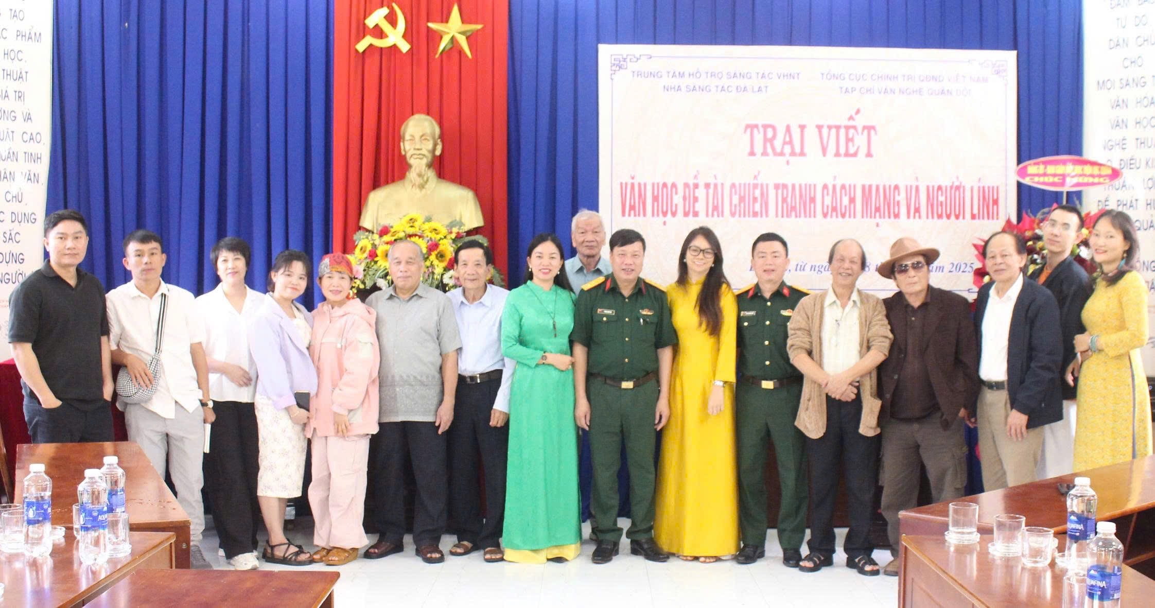 Bài viết Tướng quân Phùng Hạp Khanh -h5