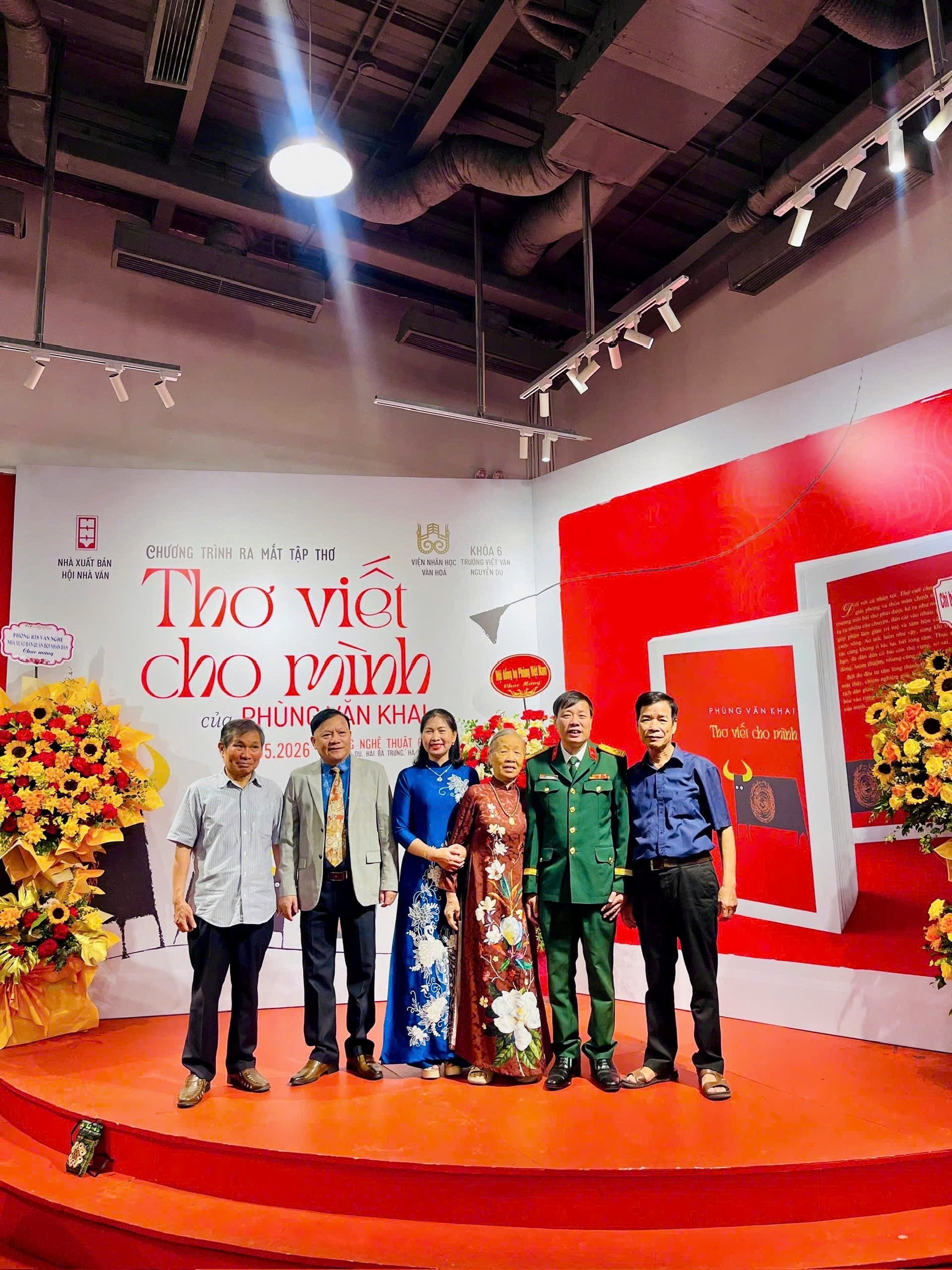 Gặp một Phùng Văn Khai 5
