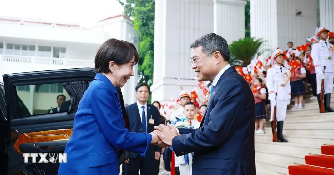 Thủ tướng Lê Minh Hưng chủ trì lễ đón Thủ tướng Nhật Bản Thủ tướng Lê Minh Hưng chủ trì lễ đón Thủ tướng Nhật Bản
