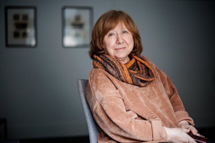 Svetlana Alexievich: Người khai sinh văn học bằng chứng - Tác giả: Nhà thơ, dịch giả Bùi Xuân