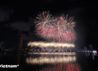 Đà Nẵng bùng nổ sắc màu trong đêm khai mạc Lễ hội pháo hoa DIFF 2026 Đà Nẵng bùng nổ sắc màu trong đêm khai mạc Lễ hội pháo hoa DIFF 2026