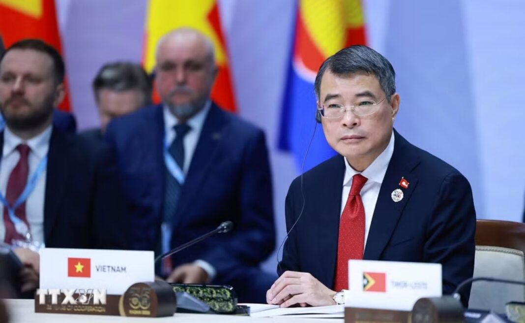 Thủ tướng Lê Minh Hưng dự Hội nghị Cấp cao Kỷ niệm 35 năm quan hệ ASEAN-Nga Thủ tướng Lê Minh Hưng dự Hội nghị Cấp cao Kỷ niệm 35 năm quan hệ ASEAN-Nga
