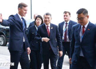 Thủ tướng Lê Minh Hưng dự Phiên khai mạc Diễn đàn Doanh nghiệp Nga-ASEAN