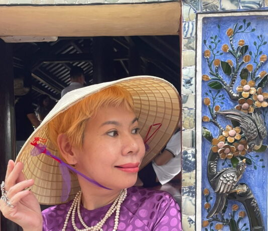 Phùng Văn Khai và “Thơ viết cho mình”: Khi lịch sử đi qua một tâm hồn riêng – Tác giả: Tiến sĩ Hà Thanh Vân Phùng Văn Khai và “Thơ viết cho mình”: Khi lịch sử đi qua một tâm hồn riêng - Tác giả: Tiến sĩ Hà Thanh Vân
