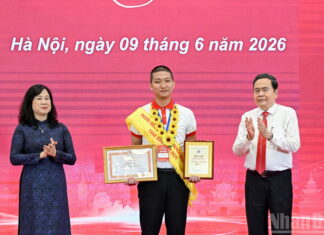 Chủ tịch Quốc hội Trần Thanh Mẫn dự Lễ Tôn vinh người hiến máu tình nguyện tiêu biểu toàn quốc năm 2026