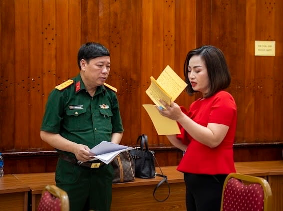 nhà văn Phùng Văn Khai 5