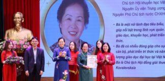 Tôn vinh những đóng góp to lớn của đội ngũ nữ trí thức Việt Nam Tôn vinh những đóng góp to lớn của đội ngũ nữ trí thức Việt Nam