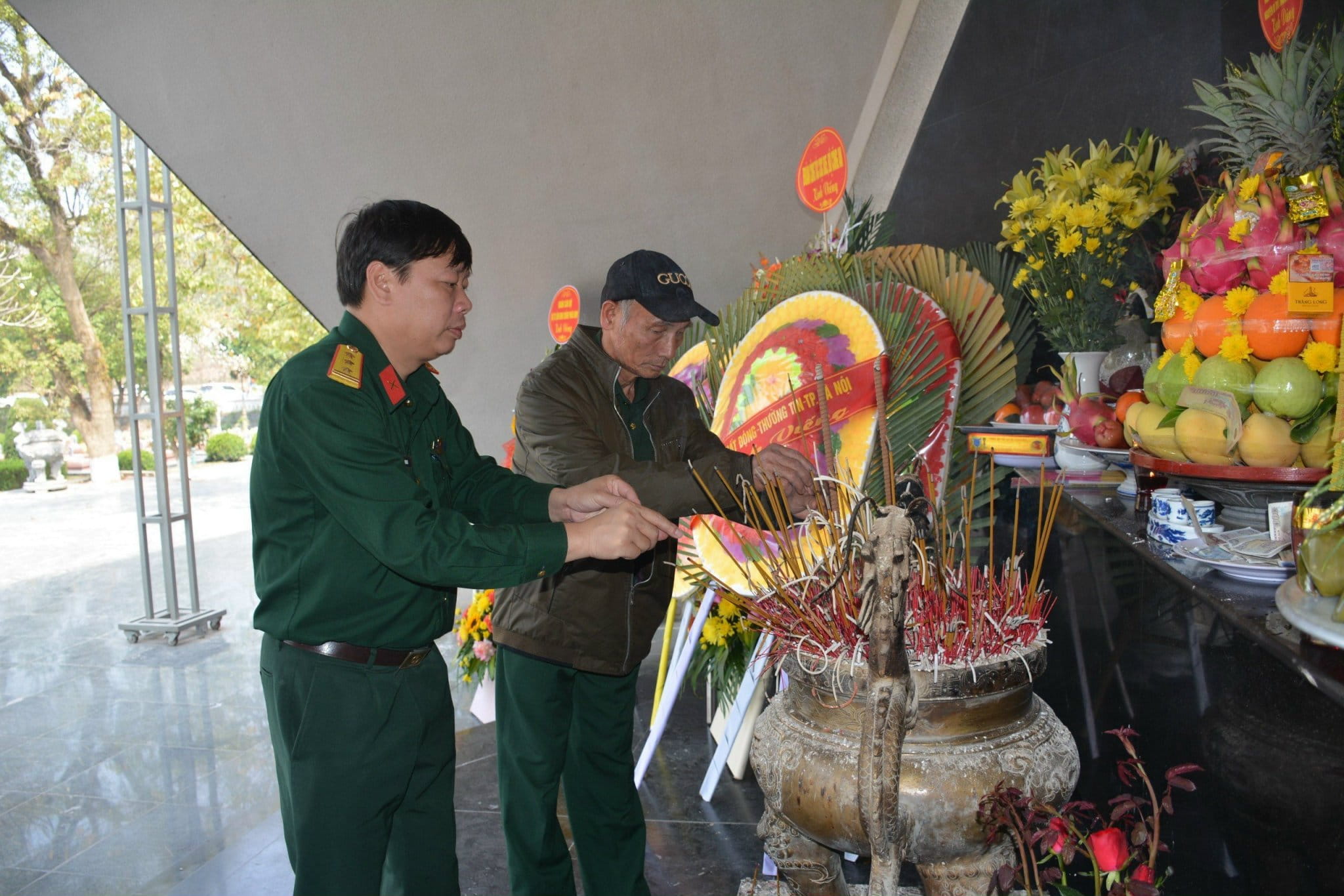 Nhà văn Phùng Văn Khai -h3