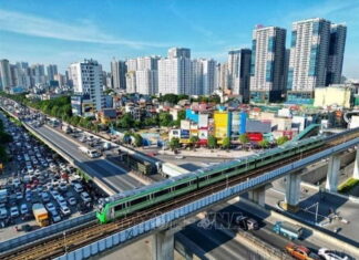 Hà Nội: Tăng tốc 6 tháng cuối năm để đạt tăng trưởng hai con số Hà Nội: Tăng tốc 6 tháng cuối năm để đạt tăng trưởng hai con số
