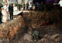 Tìm thấy 16 hài cốt liệt sĩ tại Công viên Lê Thị Riêng Tìm thấy 16 hài cốt liệt sĩ tại Công viên Lê Thị Riêng